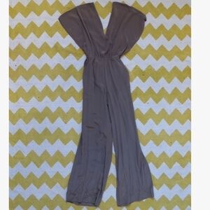 🔴CLEARANCE🔴 Size 4 ASOS Tan Jumpsuit